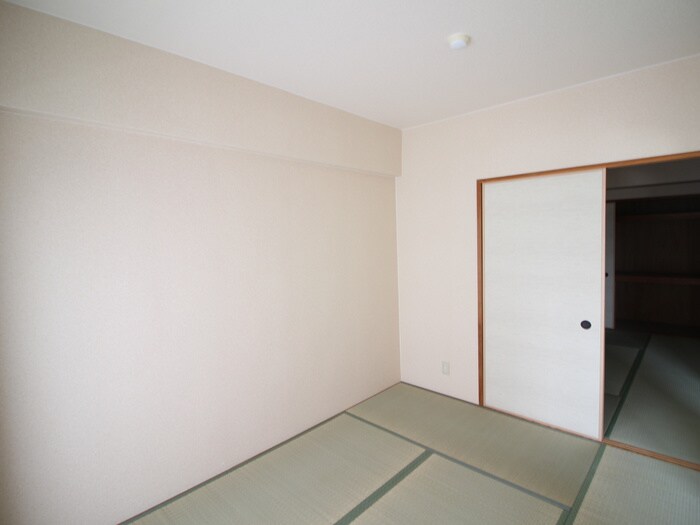 物件内観写真12　(居室)