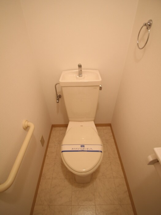 物件内観写真19　(トイレ)