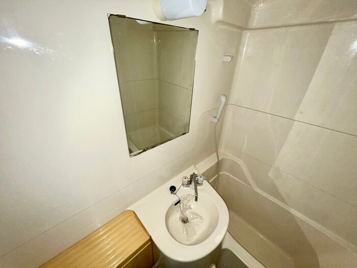 物件内観写真12　(洗面)