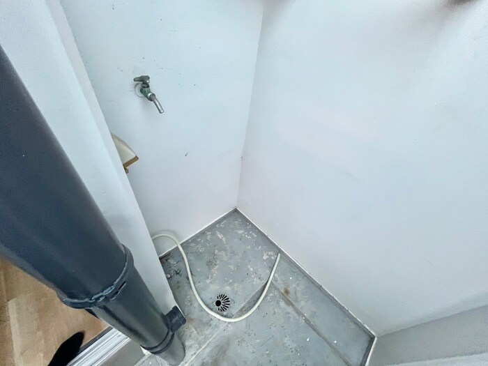 物件内観写真15　(洗濯機置場)