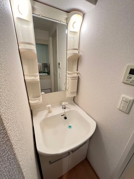 物件内観写真11　(洗面)