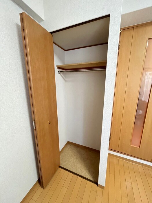 物件内観写真21　(収納)