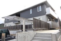 シャンティ・フィールドの外観写真