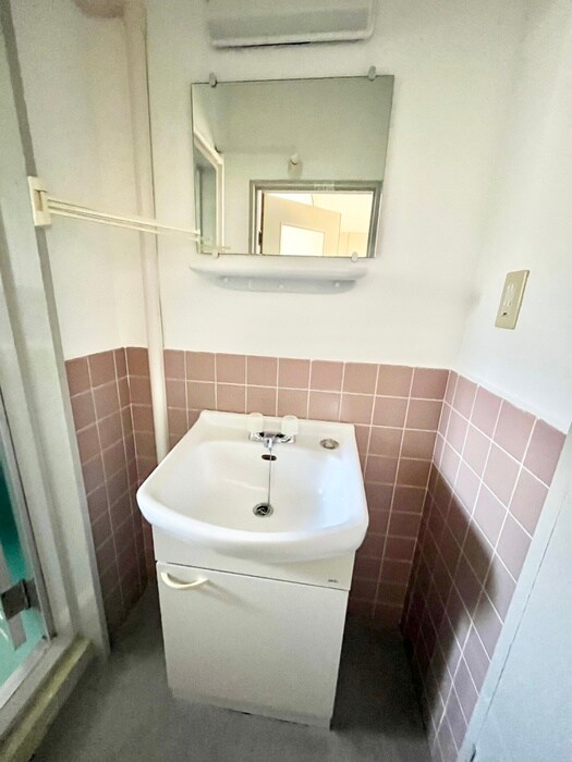 物件内観写真10　(洗面)