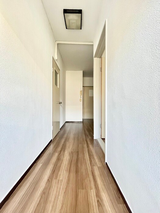 物件内観写真15　(廊下)