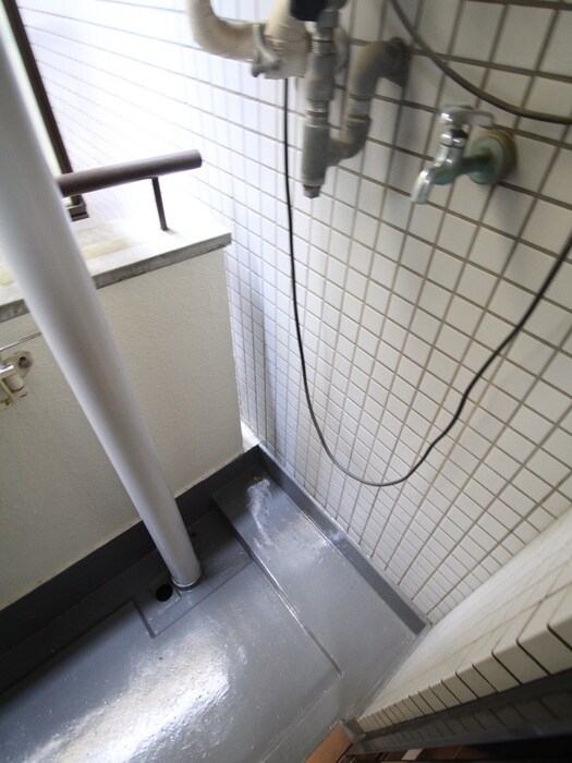 物件内観写真18　(洗濯機置場)