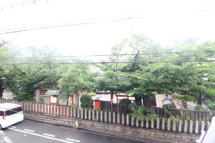 物件内観写真16　(室内からの展望)