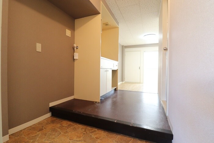 物件内観写真15　(廊下)
