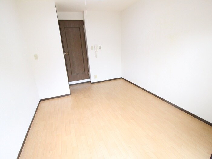 グレ－スコ－ト寺之内の居室