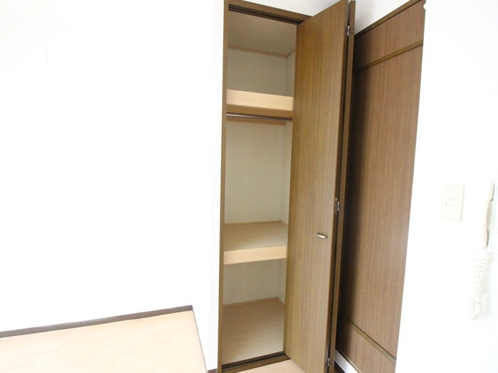 物件内観写真14　(収納)