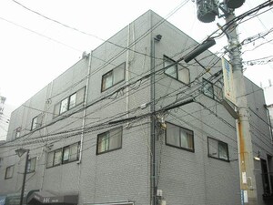 腕塚マンション外観写真