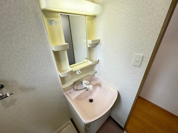 物件内観写真12　(洗面)