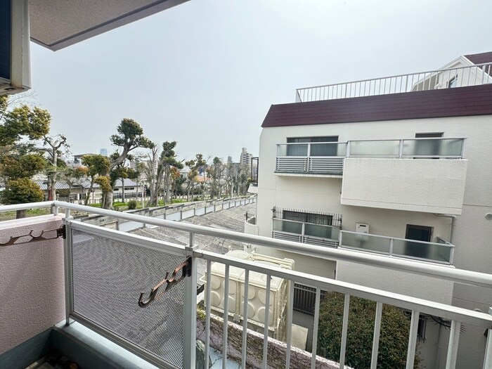 物件内観写真18　(室内からの展望)