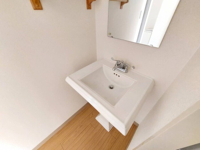 物件内観写真13　(洗面)