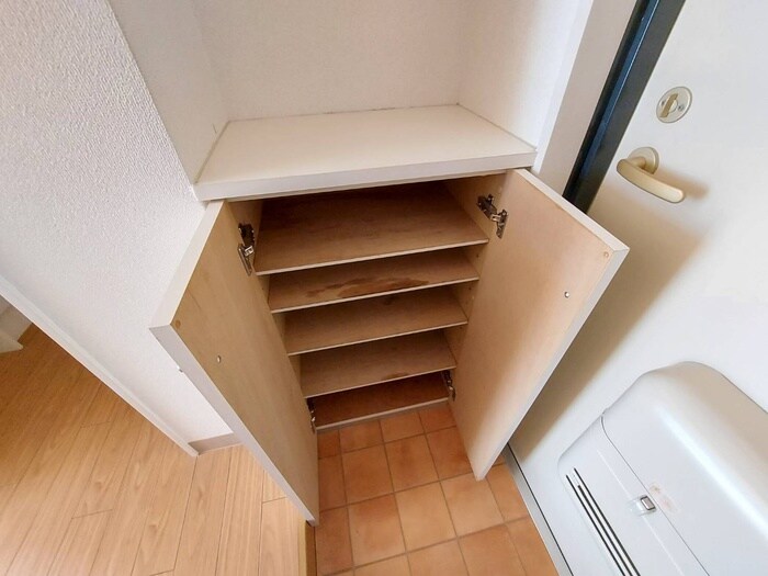 物件内観写真19　(靴箱)