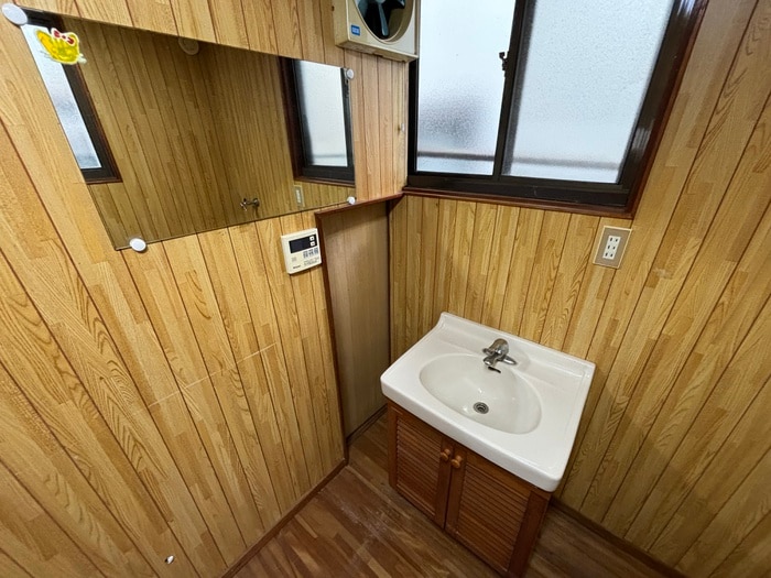 物件内観写真8　(洗面)