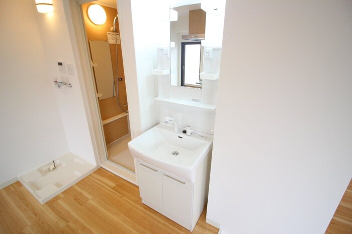 物件内観写真11　(洗面)