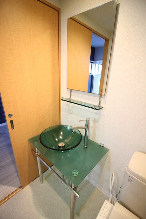 物件内観写真8　(洗面)