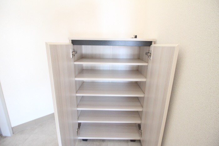 物件内観写真12　(靴箱)