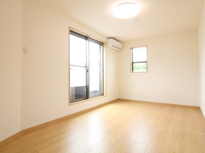 物件内観写真7　(居室)