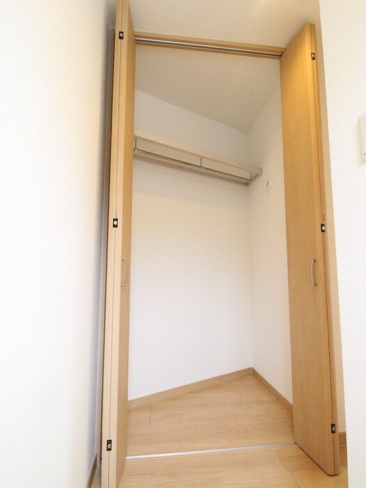 物件内観写真15　(収納)