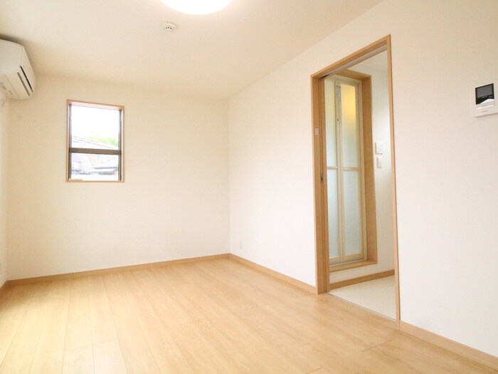 物件内観写真18　(居室)