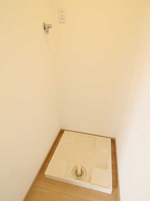 物件内観写真19　(洗濯機置場)