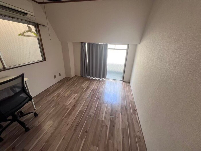 物件内観写真12　(居室)