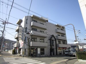 ふもとビル外観写真