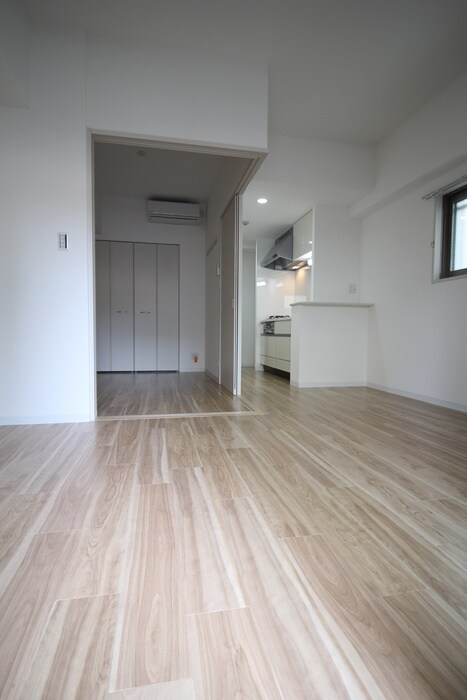 物件内観写真12　(収納)