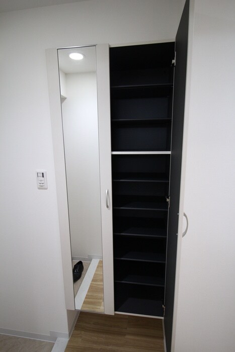 物件内観写真21　(靴箱)