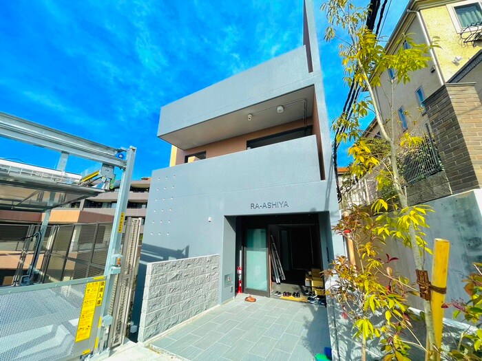 物件外観写真1　(外観写真)