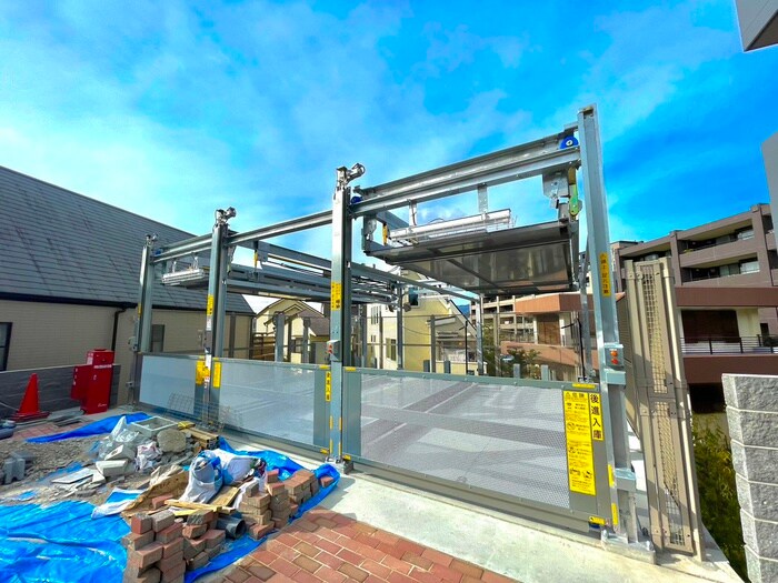 物件外観写真2　(駐車場)