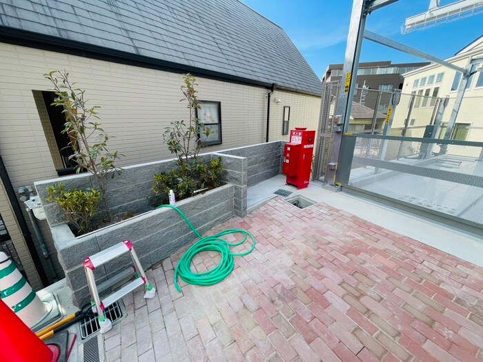 物件外観写真6　(建物設備)