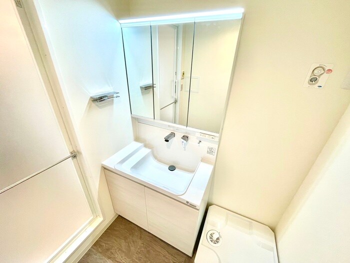 物件内観写真11　(洗面)