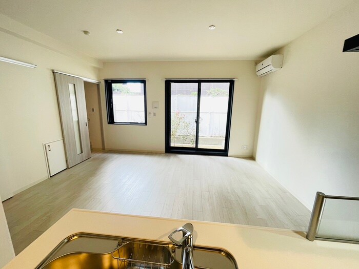 物件内観写真15　(居室)