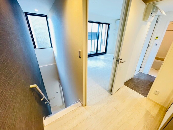 物件内観写真18　(廊下)