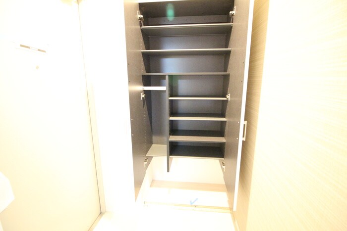 物件内観写真11　(靴箱)