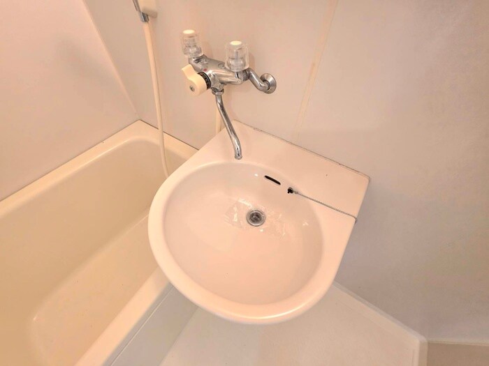 物件内観写真9　(洗面)