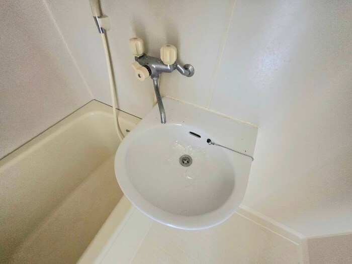 物件内観写真10　(洗面)