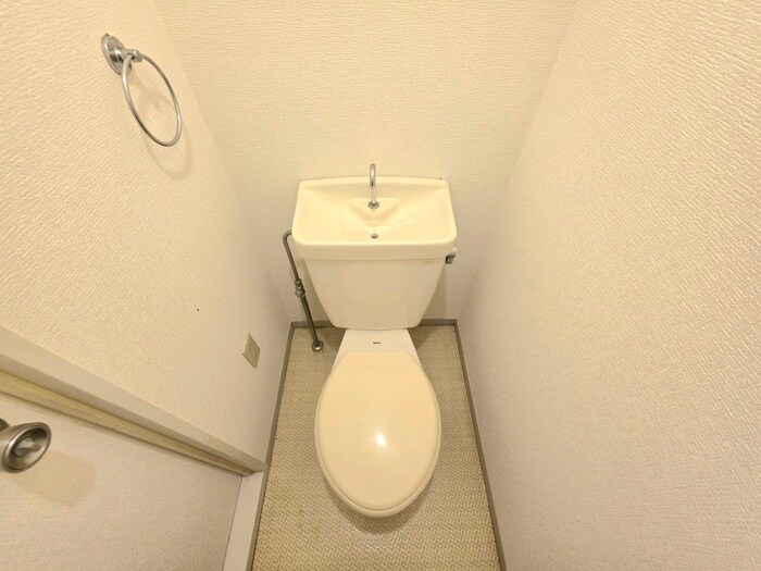 物件内観写真11　(トイレ)