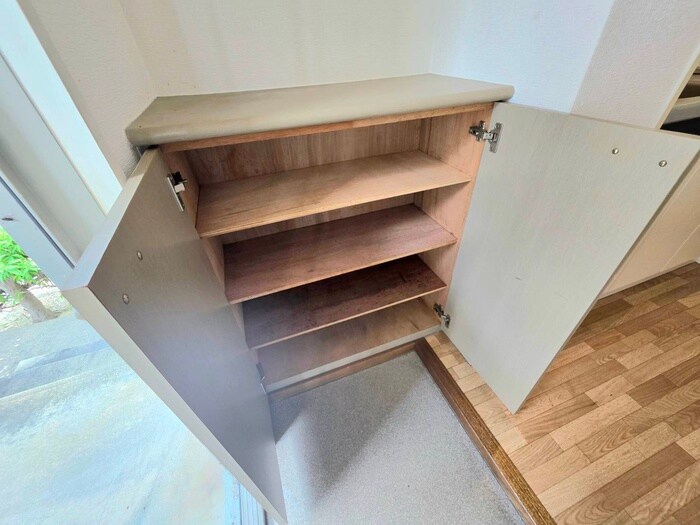 物件内観写真14　(靴箱)