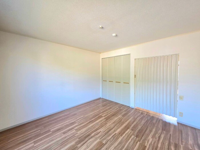 物件内観写真17　(居室)