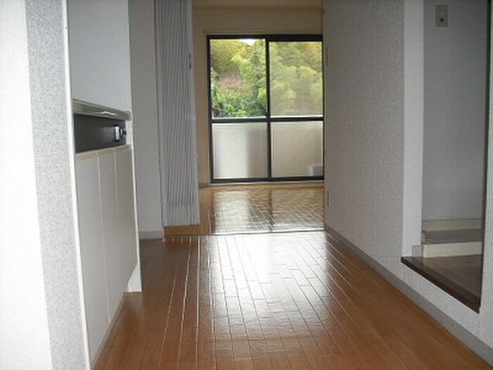 物件内観写真17　(廊下)