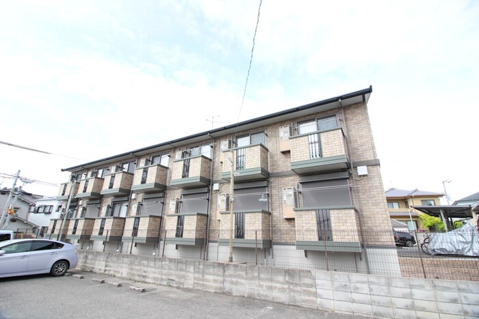 物件外観写真2　(外観写真)