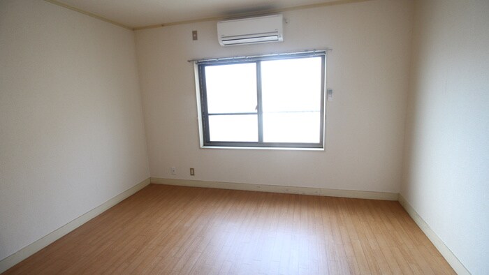 物件内観写真13　(居室)