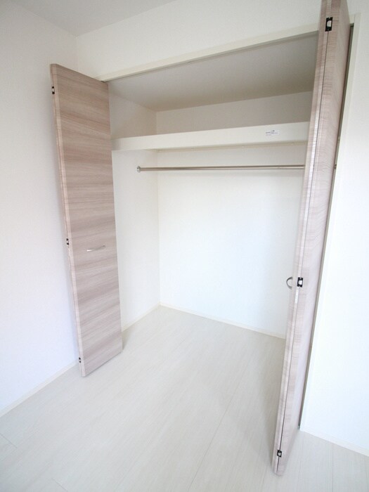 物件内観写真13　(収納)
