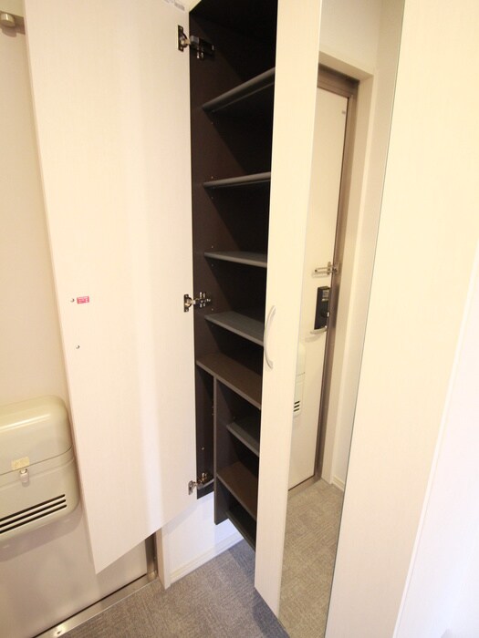 物件内観写真16　(靴箱)