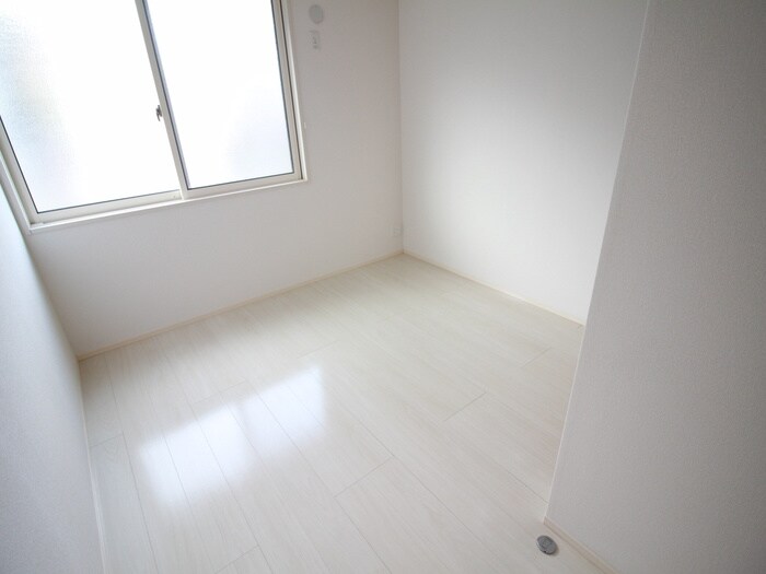 物件内観写真18　(居室)