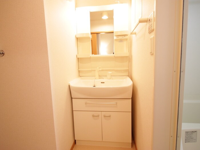 物件内観写真11　(洗面)